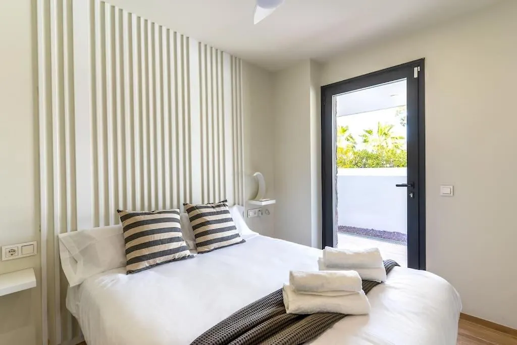 Apartment Genoveses Suites, 3 Hab, Garaje, Piscina, Solarium Y Wifi San Jose  Spain